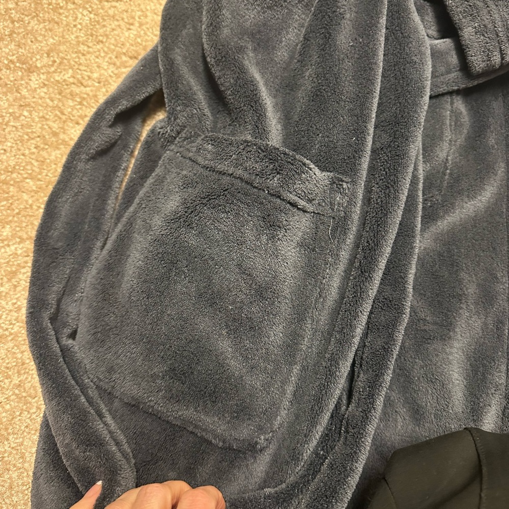 Victoria's Secret Gray Robe - Picture 5 of 5